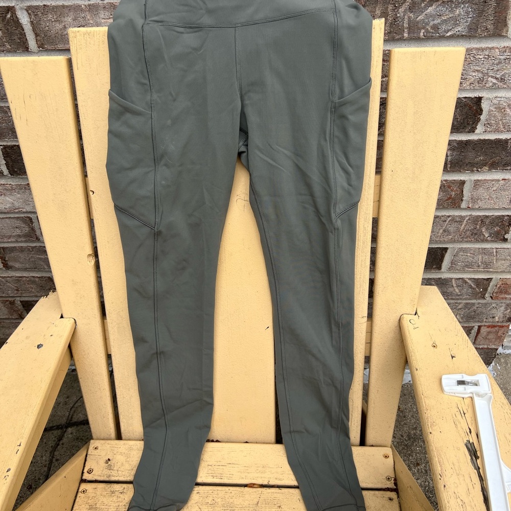 Lululemon Olive Green Leggings with Pockets